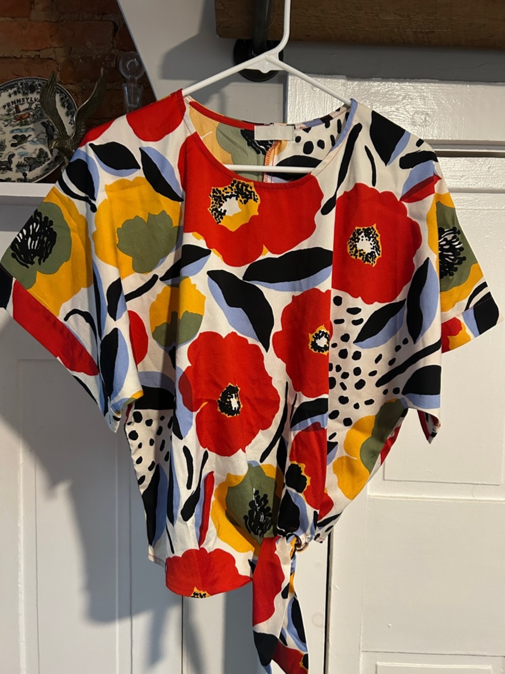 Q2 Bold Floral Tie-Front Blouse in Red, Yellow & White